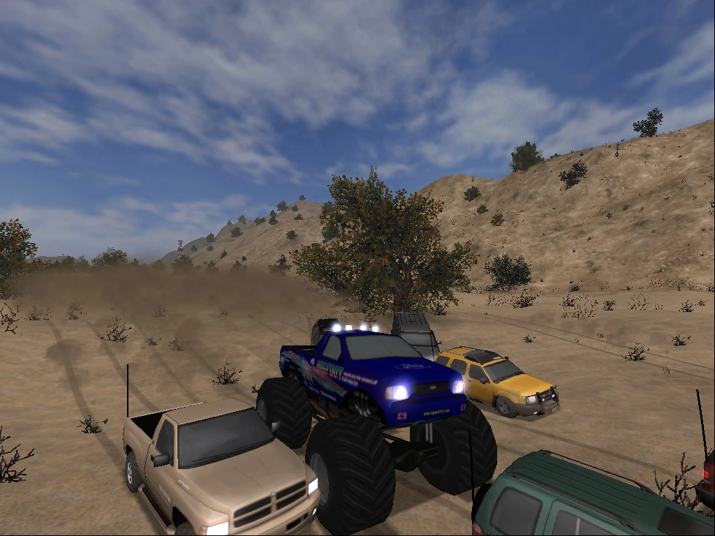 Blauer Monstertruck fährt über Autos in staubiger Wüstenlandschaft – aus dem Mod 4x4 Evo 2 EvoR Edition