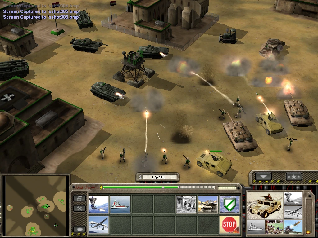 Screenshot eines Wüstenkampfes mit feuenden Panzern und Infanterie im Command & Conquer Generals Mod