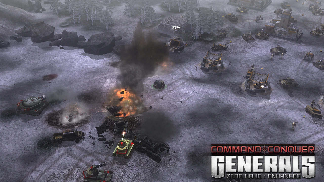 Сніжне поле бою з танками, солдатами, вибухами та димом у моді C&C Generals Zero Hour Enhanced