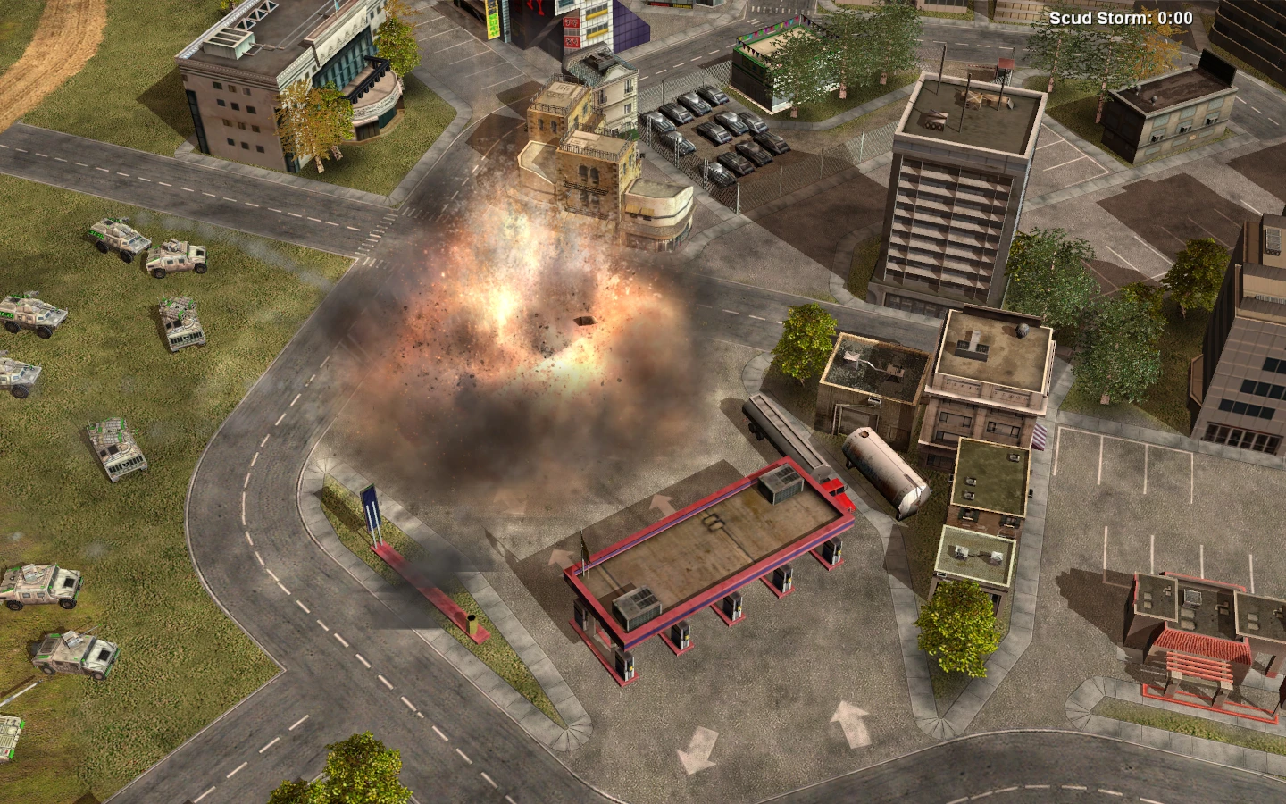 Великий вибух у міському кварталі біля автозаправки з військовою технікою поруч у Command & Conquer Generals