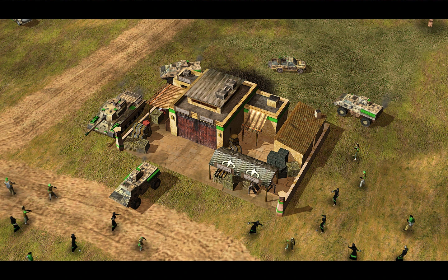 Вид згори на пустельну військову базу з танками, бронетехнікою та піхотою у моді Command & Conquer Generals