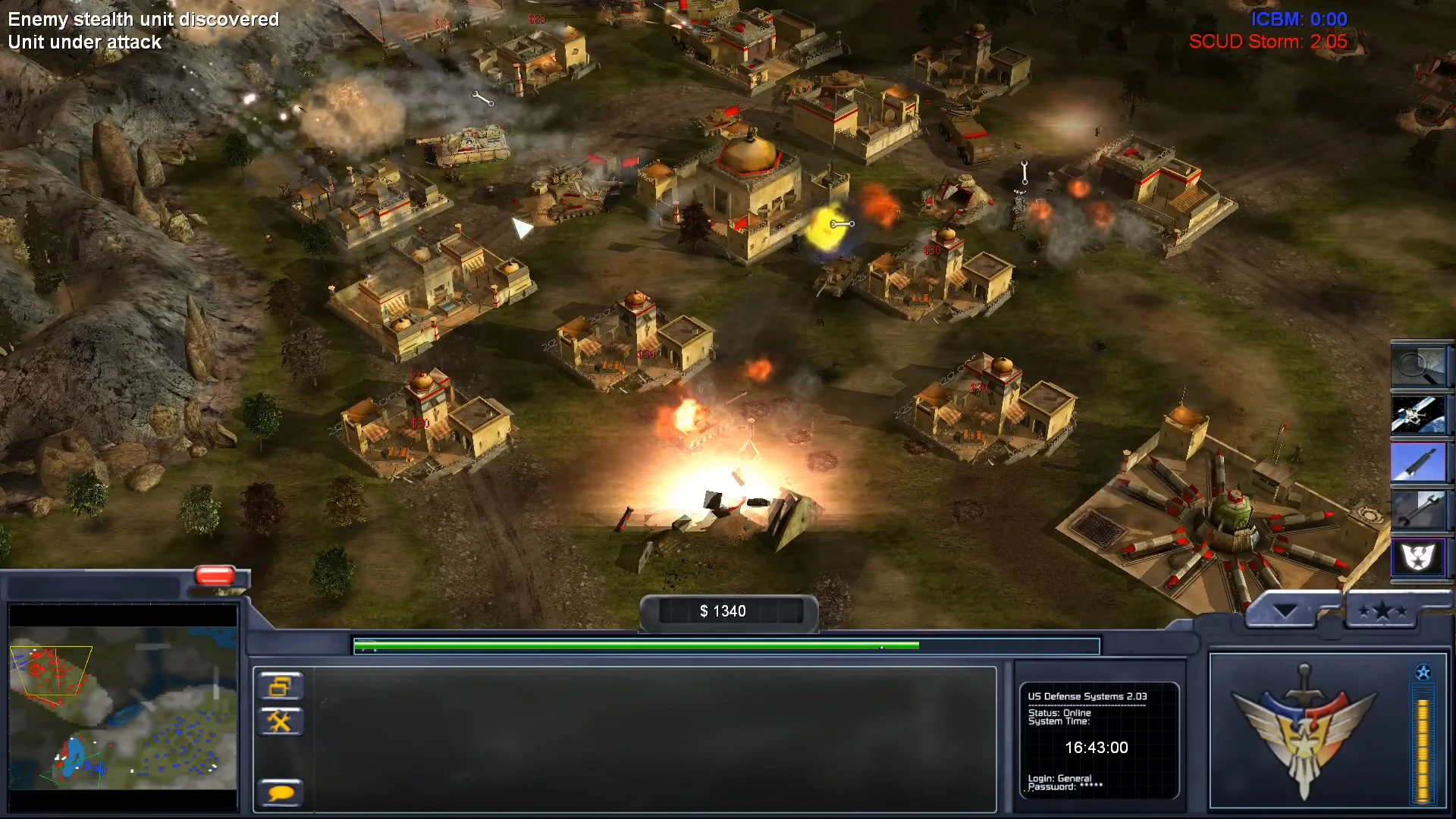 Screenshot zeigt Explosion und Kampf in einer wüstenähnlichen Basis im Command & Conquer Generals Mod Condition Zero