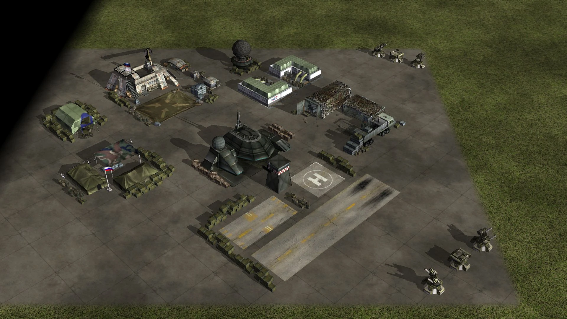 Draufsicht auf Militärbasis mit Radar, Kasernen, Zelten, Hubschrauberlandeplatz und Fliegerabwehrtürmen im Crash of War Mod