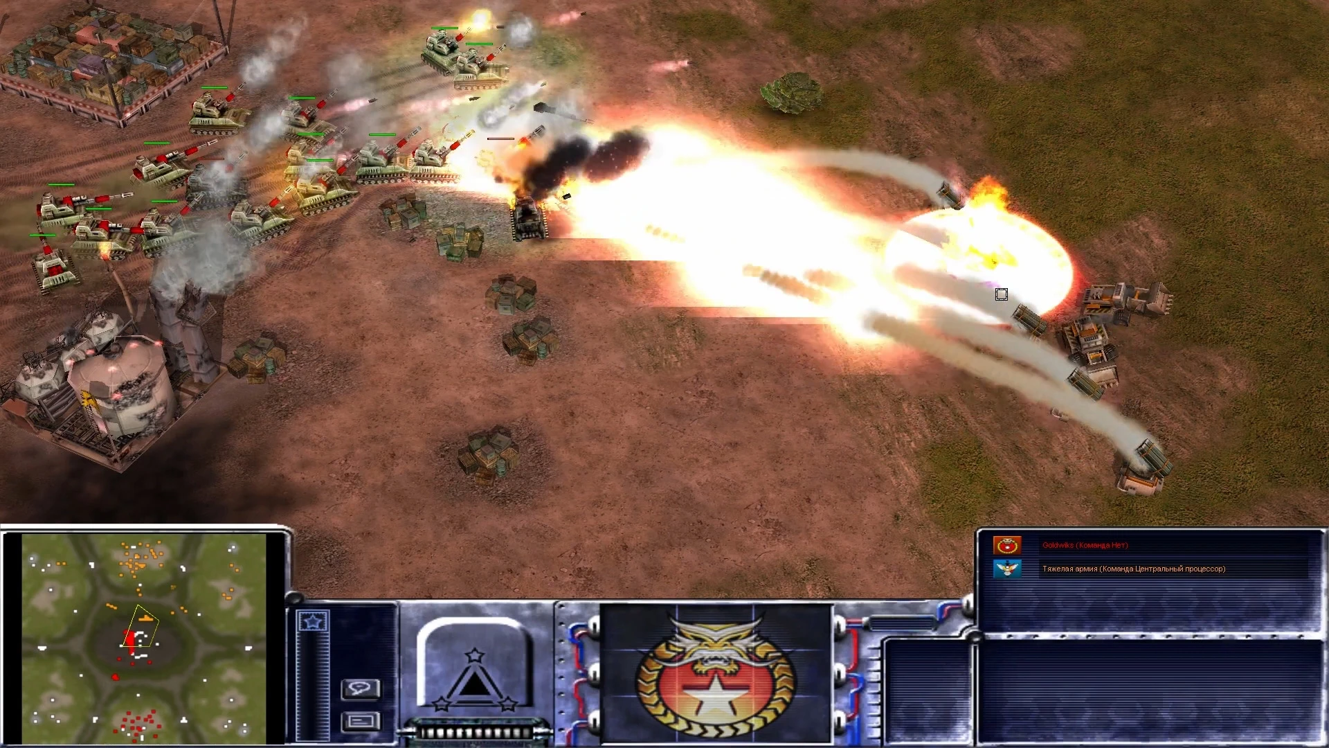 Скріншот танкової битви з численними танками та вибухами в моді Project Raptor для Command & Conquer Generals