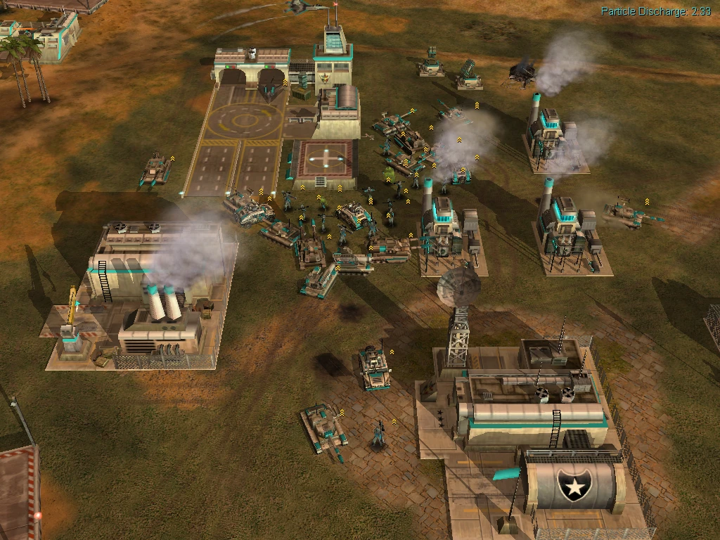 Вид сверху на военную базу с танками, пехотой и заводами в моде Command & Conquer Generals Project Tomahawk Storm