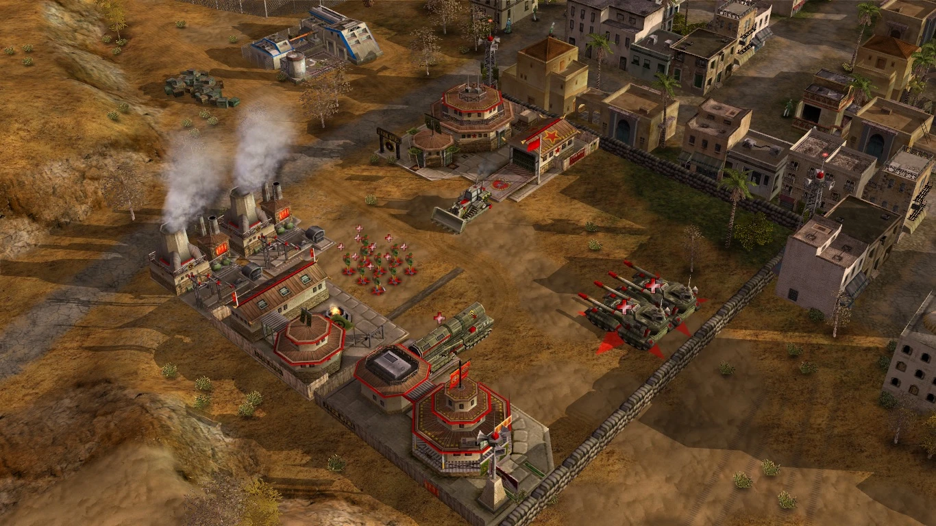 Вид сверху на советскую базу с постройками, защитными турелями, дымовыми трубами и окружной стеной в моде Project Tomahawk Storm