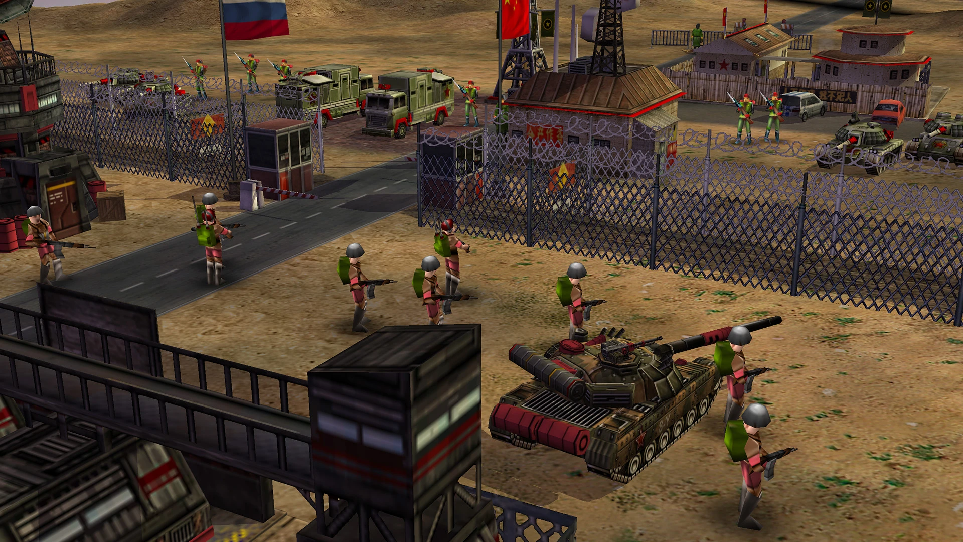Скриншот с солдатами пехоты и танком, охраняющими военную базу с заборами и сторожевыми башнями