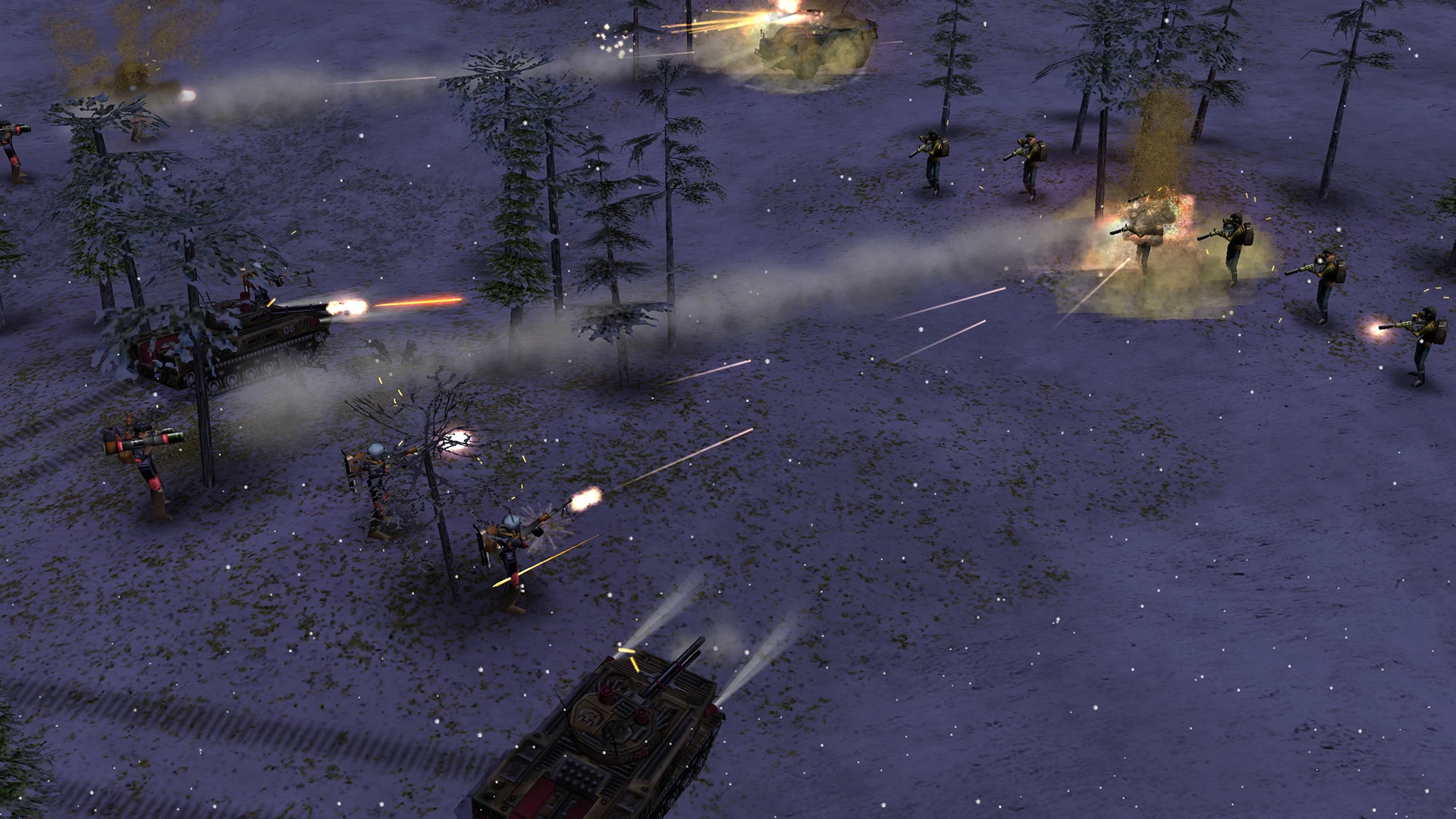 Силы обмениваются огнем, танки и солдаты стреляют на заснеженном поле боя