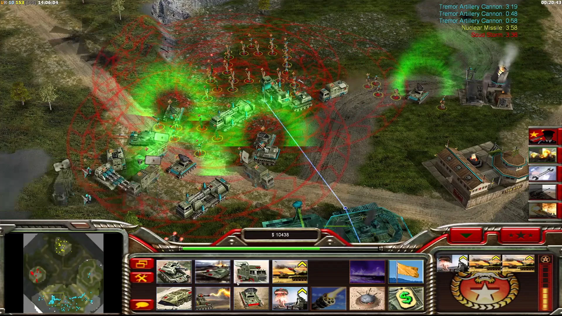 Captura de pantalla de juego mostrando batalla intensa con tanques y infantería usando habilidades especiales en el mod Zero Hour Reborn