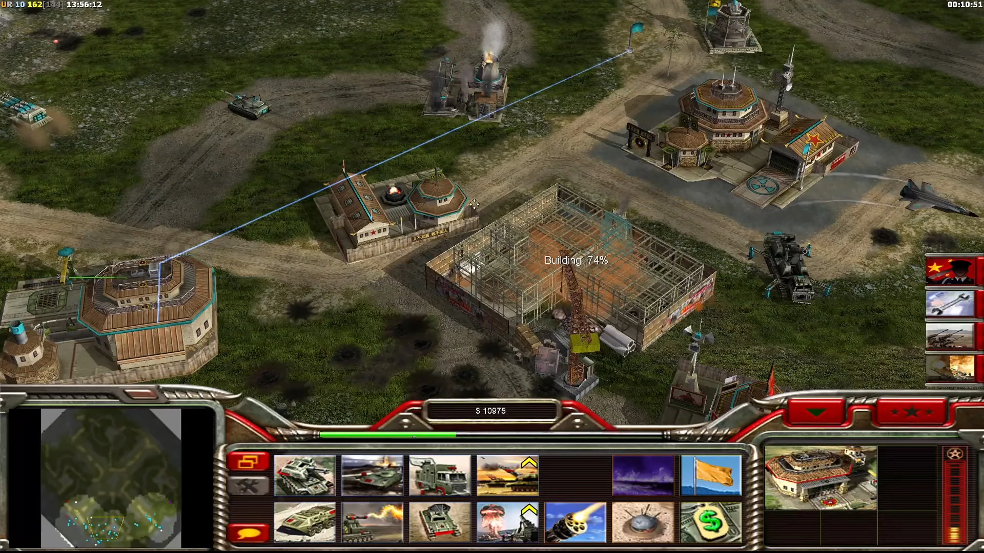 Captura de pantalla del progreso de construcción de base con varios edificios y unidades militares en el mod Zero Hour Reborn para Command & Conquer Generals