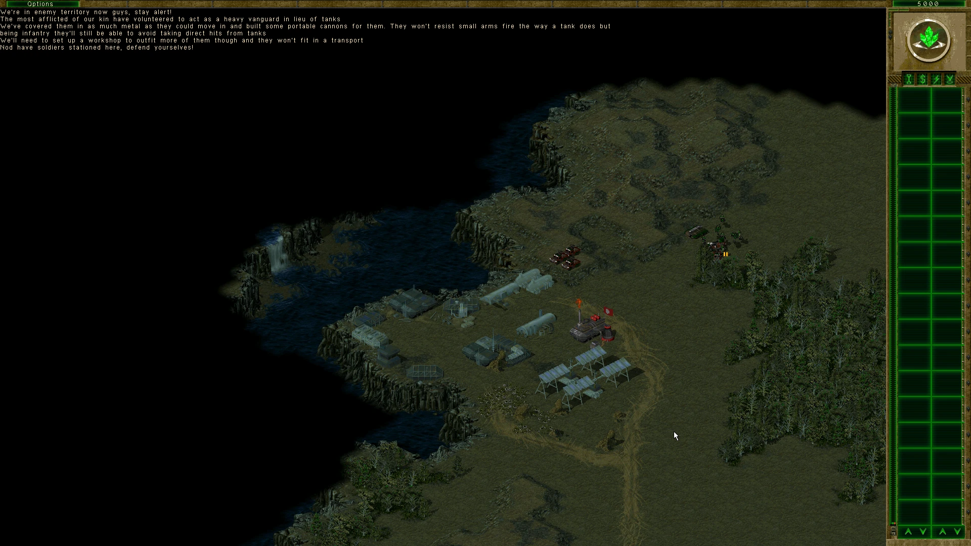 Вид згори на базу з оборонними спорудами та піхотою в моді Fading Dusk для Command & Conquer Tiberian Sun