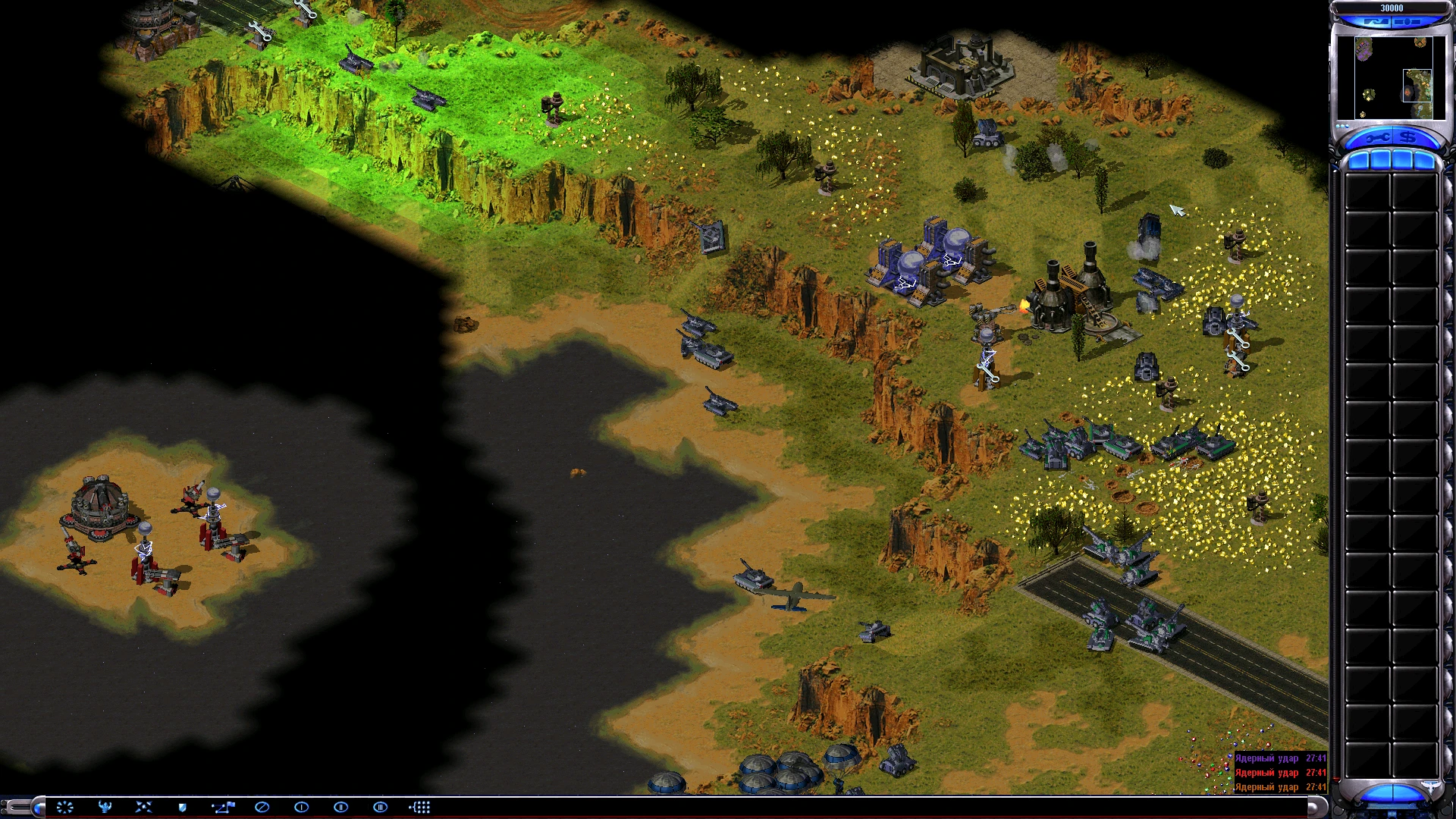 Screenshot mit Basisstrukturen, Panzern und Flugzeugen auf Klippen und Ebenen im Alliance Reforged Mod