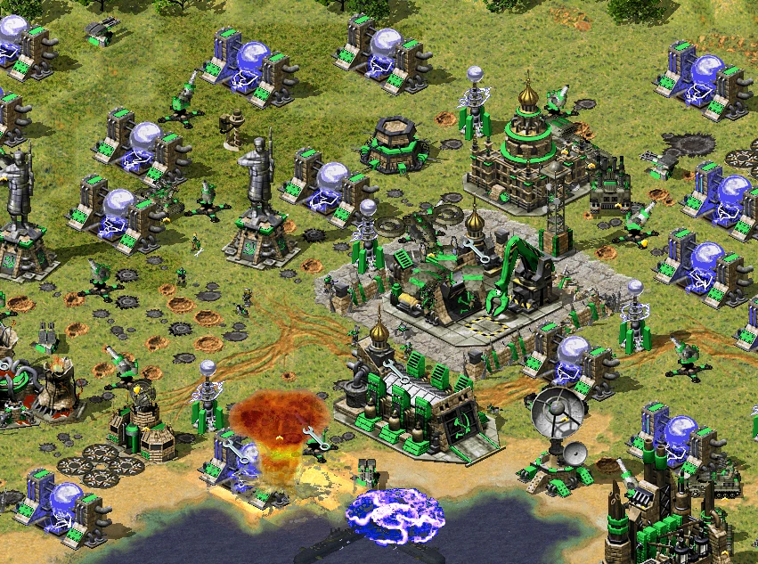 Игровой процесс мода Command & Conquer New War с базой зелёной фракции, энергопостройками и ядерным взрывом у воды