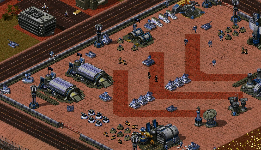 Скриншот с тактической защитой базы с юнитами и зданиями из мода Red Alert 2 Flipped Missions