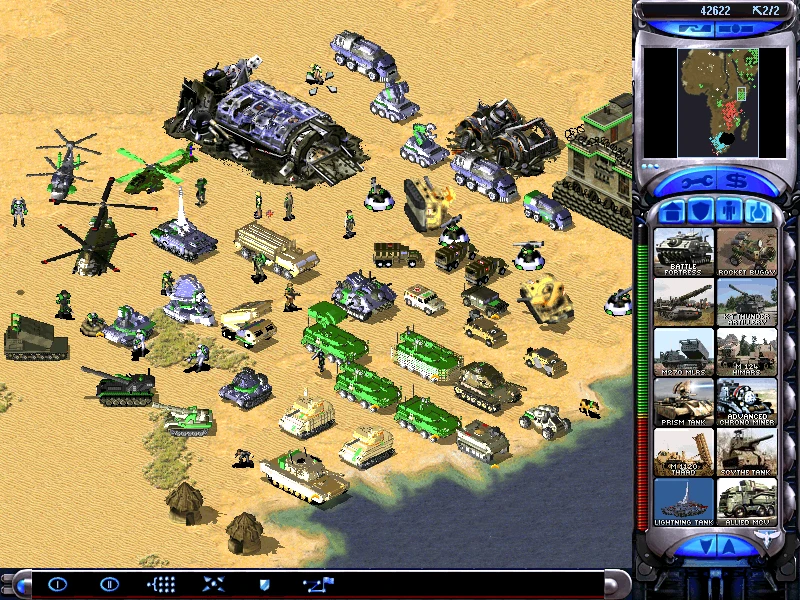Vielfältige Militärfahrzeuge und Infanterieeinheiten am Wasser im Red Alert 2 Yuri's Revenge New Horizons Mod
