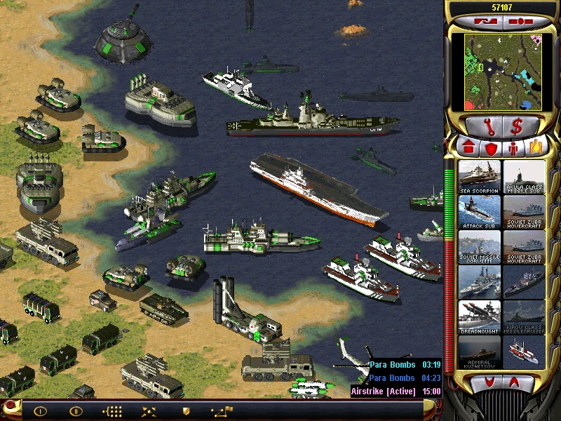 Screenshot von Marineeinheiten und Basisinterface mit Minikarte im Red Alert 2 Yuri's Revenge New Horizons Mod