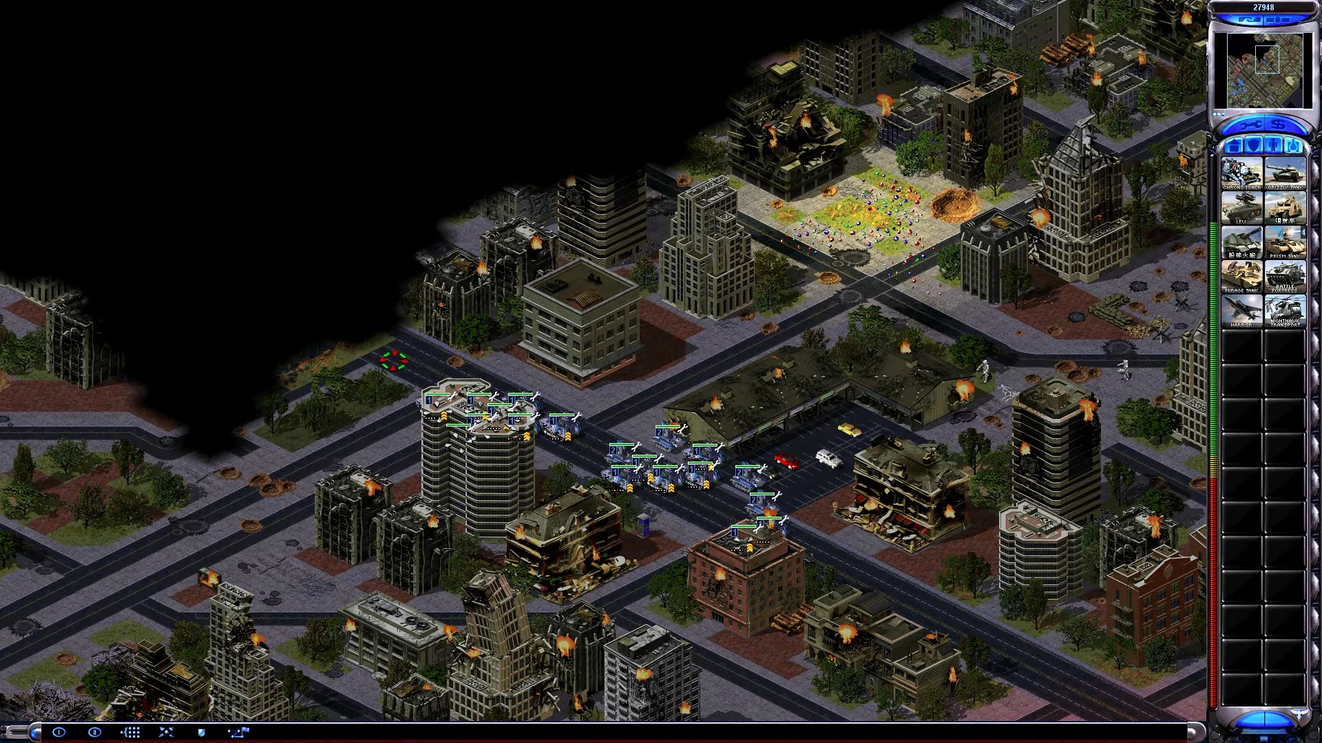 Vista aérea de un campo de batalla urbano postapocalíptico con edificios dañados y unidades militares en el mod Zombies Campaign