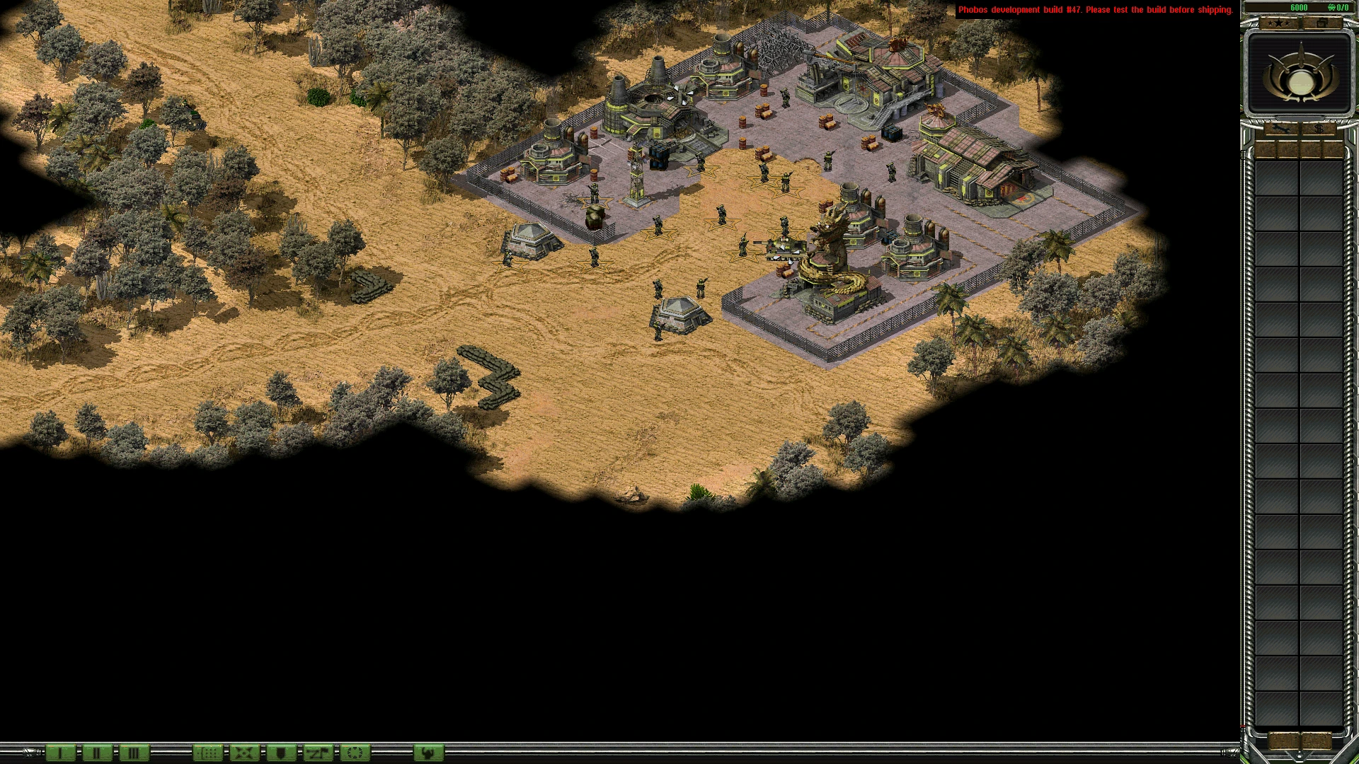 Вид сверху на военную базу в пустыне с окружением деревьев и пехотой в моде Rise of the East