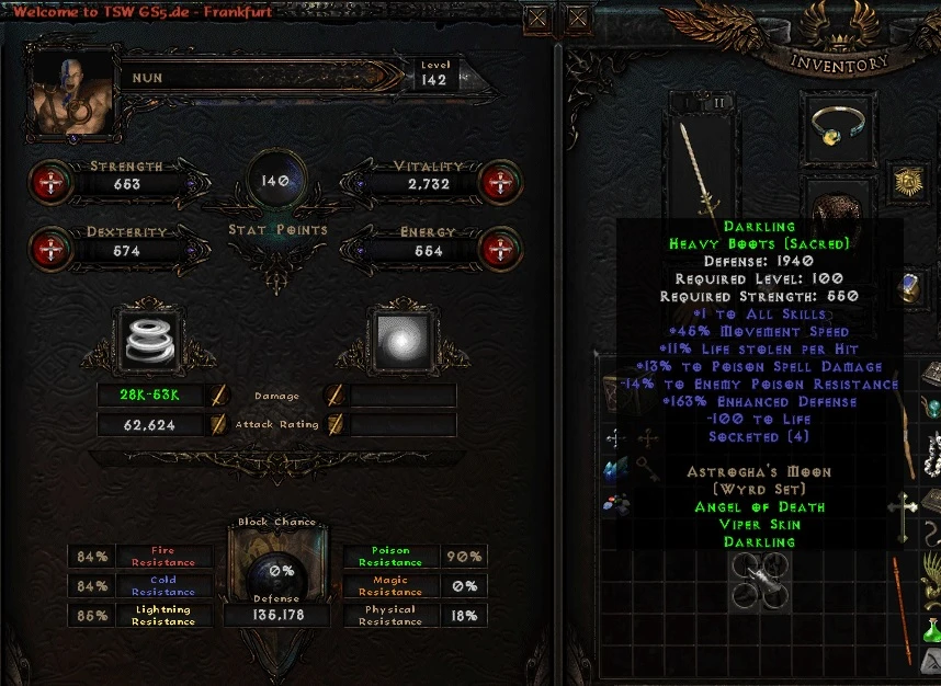 Captura de pantalla del mod Median XL de Diablo II mostrando las estadísticas e inventario de un personaje. El personaje es nivel 142 con varios atributos y objetos equipados, incluyendo botas 'Darkl