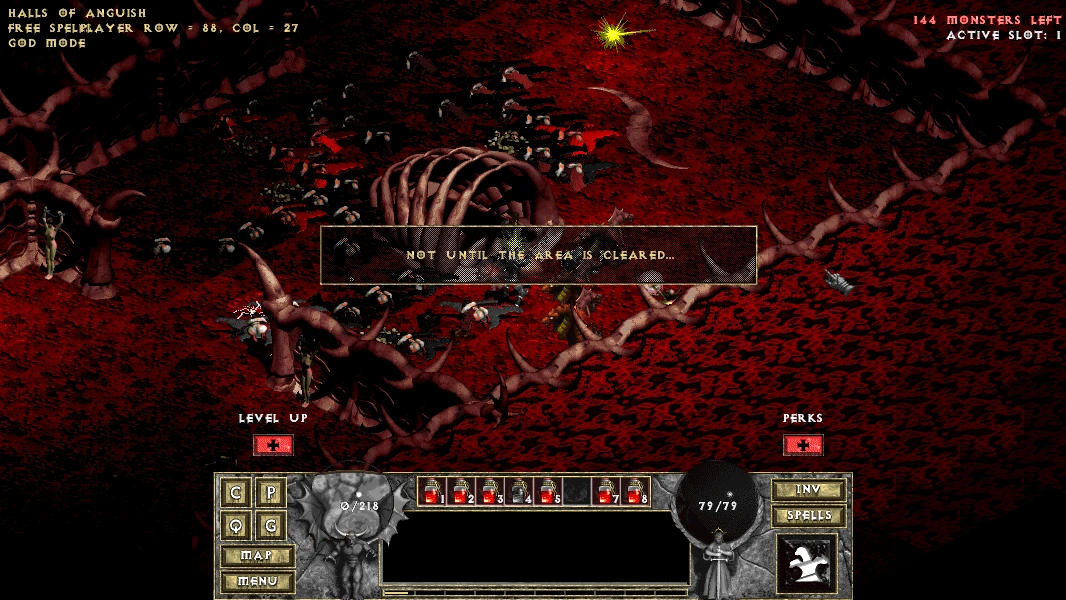 Captura de pantalla del juego Diablo: The Hell 2 mod mostrando los Salones del Angustia. El jugador está en modo dios con 144 monstruos restantes. El mensaje dice 'No hasta que el área esté despejada'
