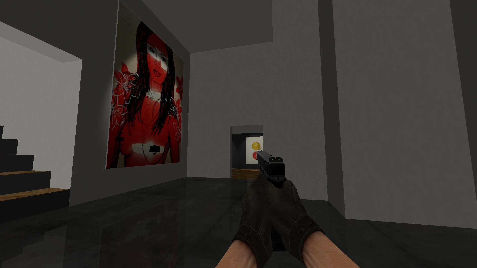 Spieler hält eine Pistole in grauer moderner Kunstgalerie mit Gemälden an den Wänden im BREACH Doom II Mod