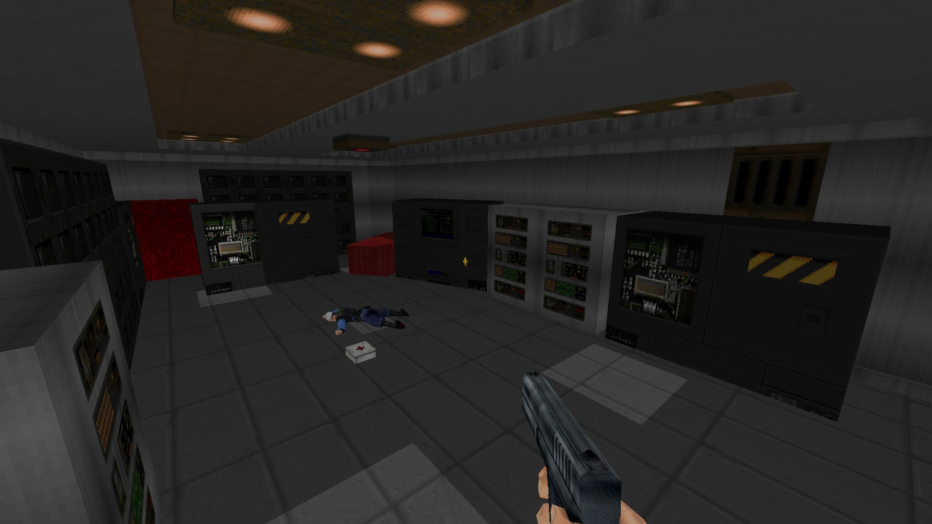 Vista en primera persona en Half-Life: Alpha in Doom Engine mostrando una sala de control con consolas y un personaje caído