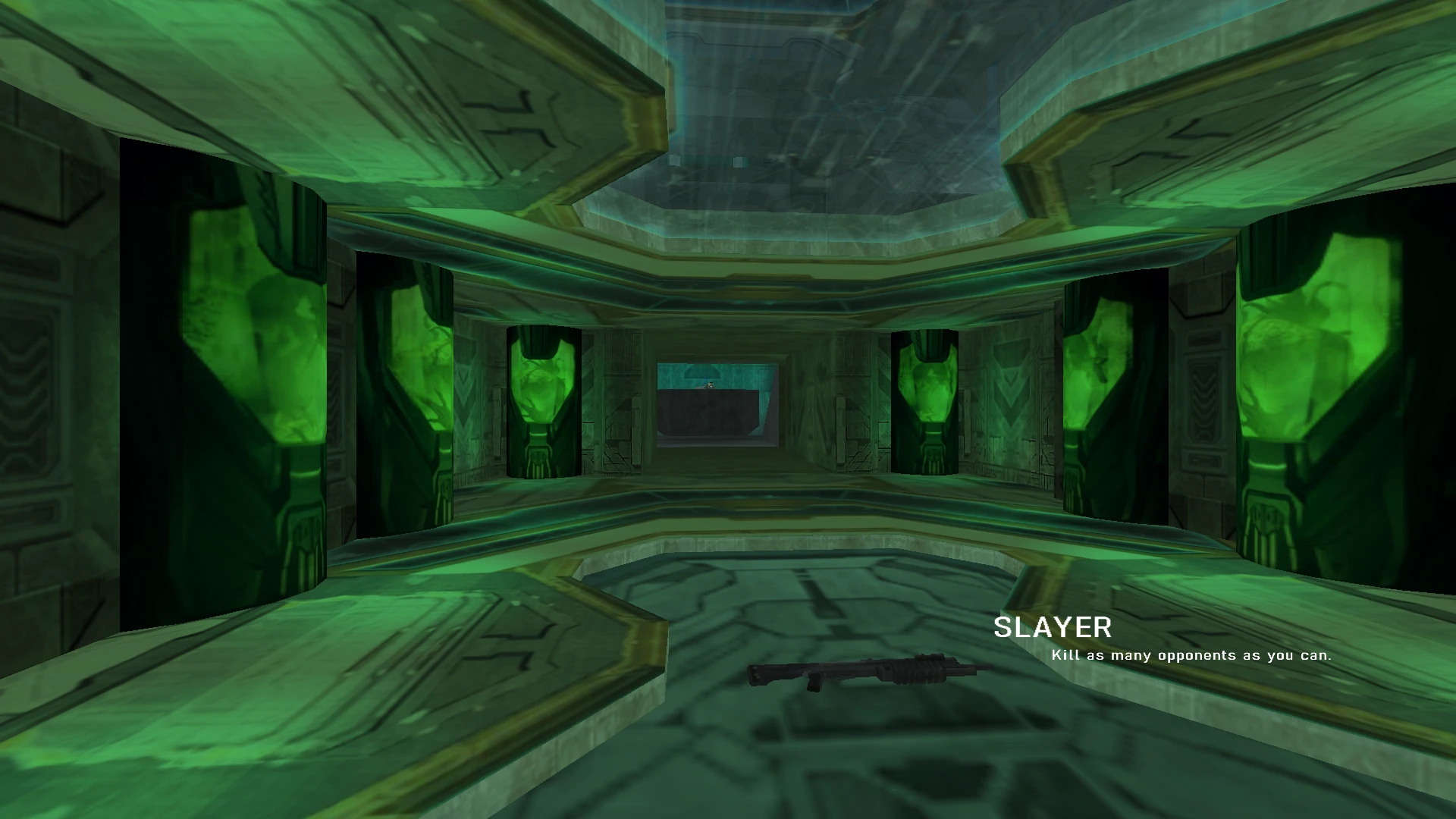 Captura de pantalla de un pasillo de ciencia ficción verde con paneles iluminados y una escopeta en el suelo en el mod Halodoom