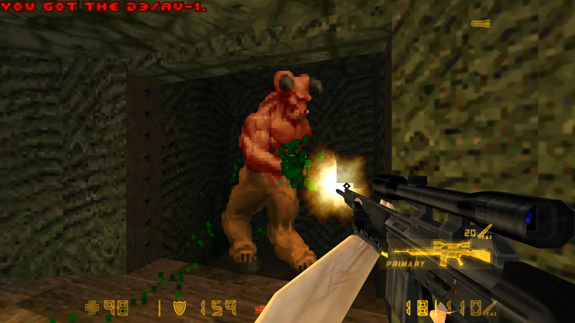 Spieler schießt mit einem Zielfernrohrgewehr auf einen Baron der Hölle im Lambda-Strike-Mod für Doom II: Hell on Earth