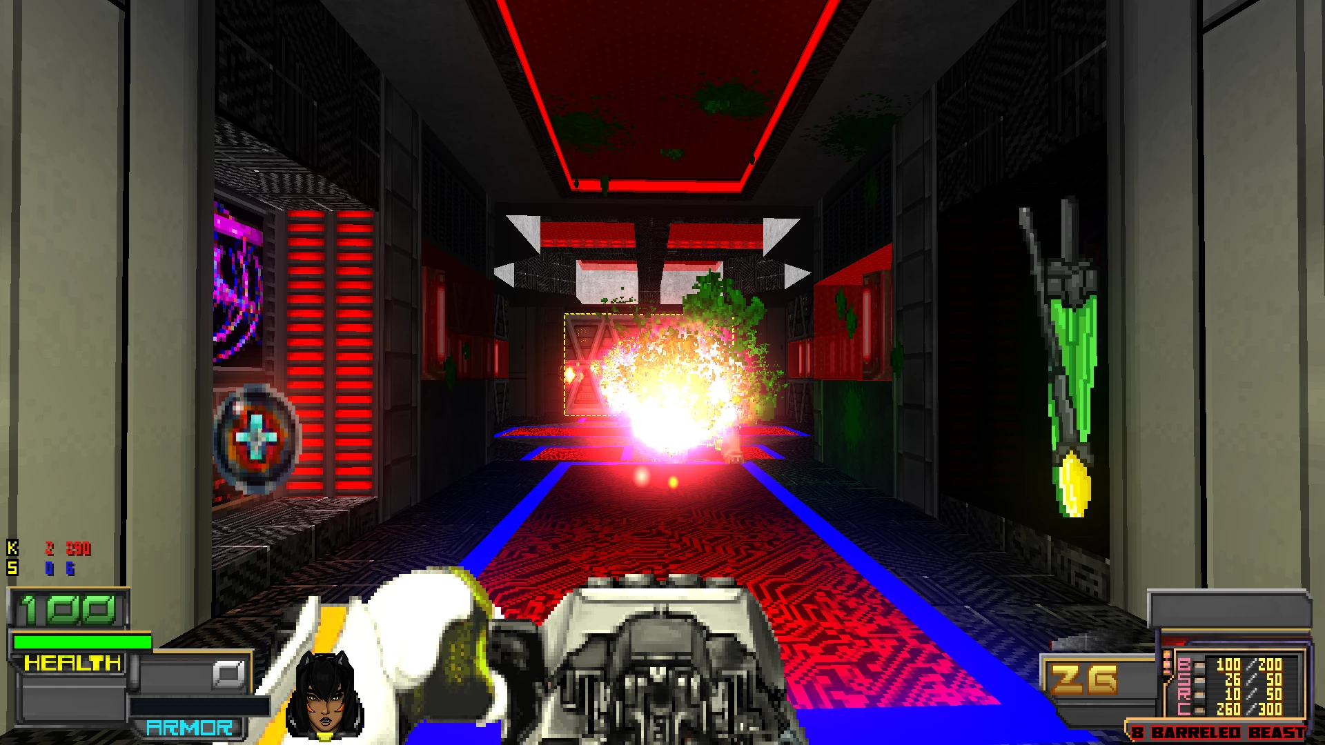 Вид від першої особи персонажа, який стріляє з великої зброї у науково-фантастичному коридорі з червоним і синім світлом та вибухом