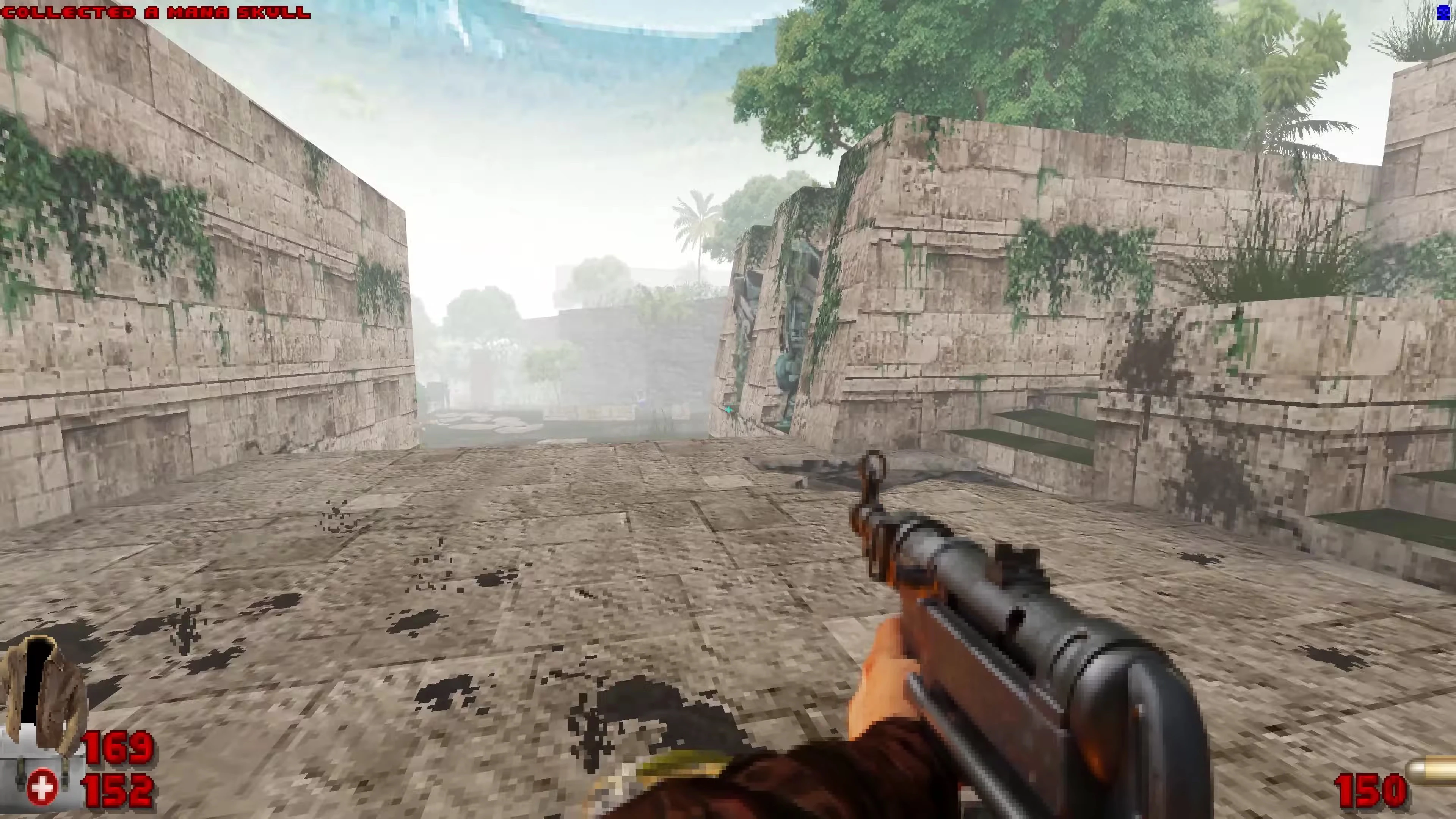 Vista en primera persona en el mod Venturous de Doom II con un jugador sosteniendo un rifle en ruinas de jungla