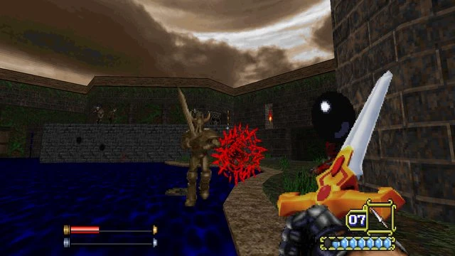 Spieler kämpft mit leuchtendem Schwert gegen Skelettfeind in dunkler Arena mit Wasser im Doom GMOTA Mod