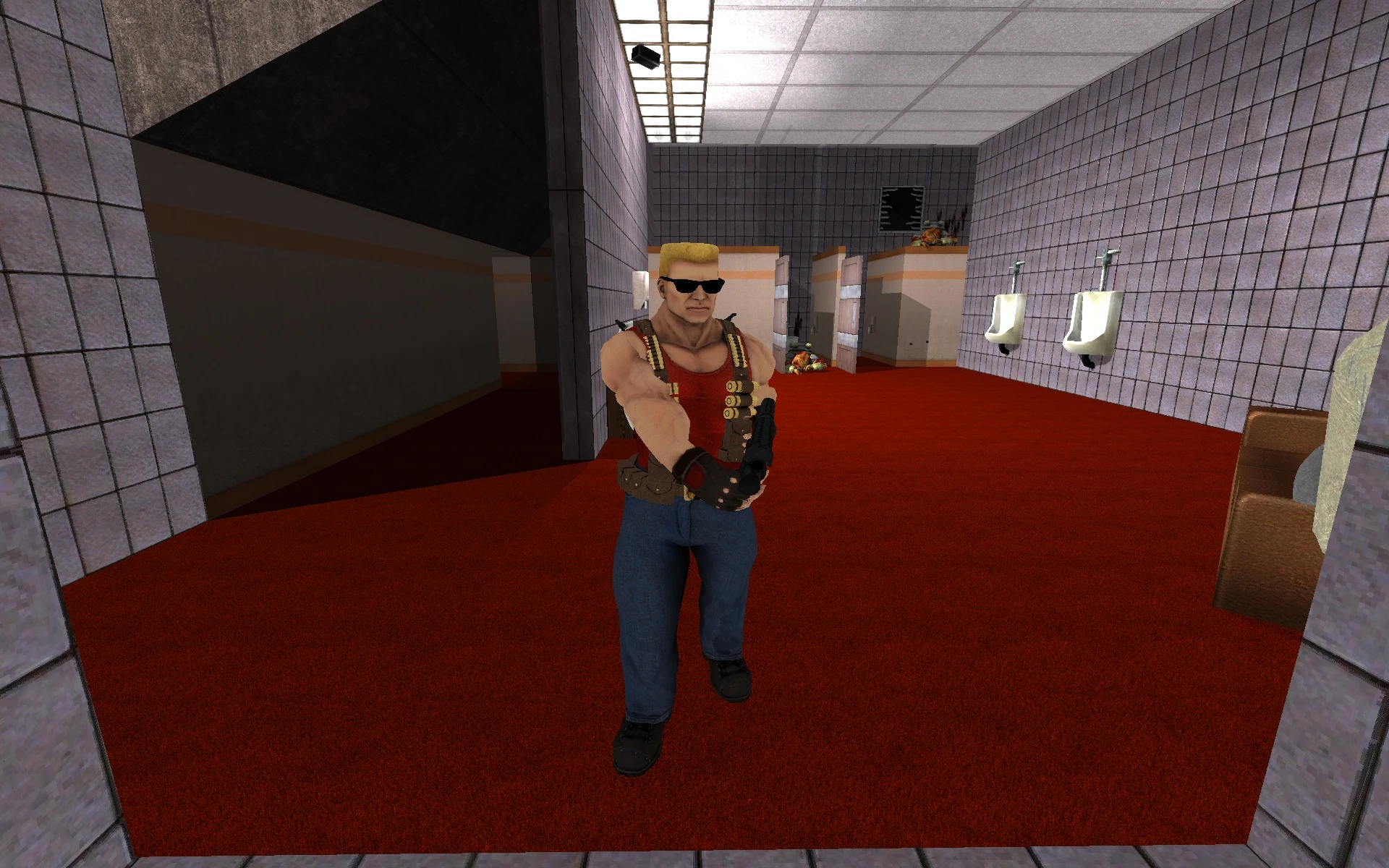 Duke Nukem Spielfigur in einer Toilette mit verbesserten Texturen des High Resolution Pack Mods