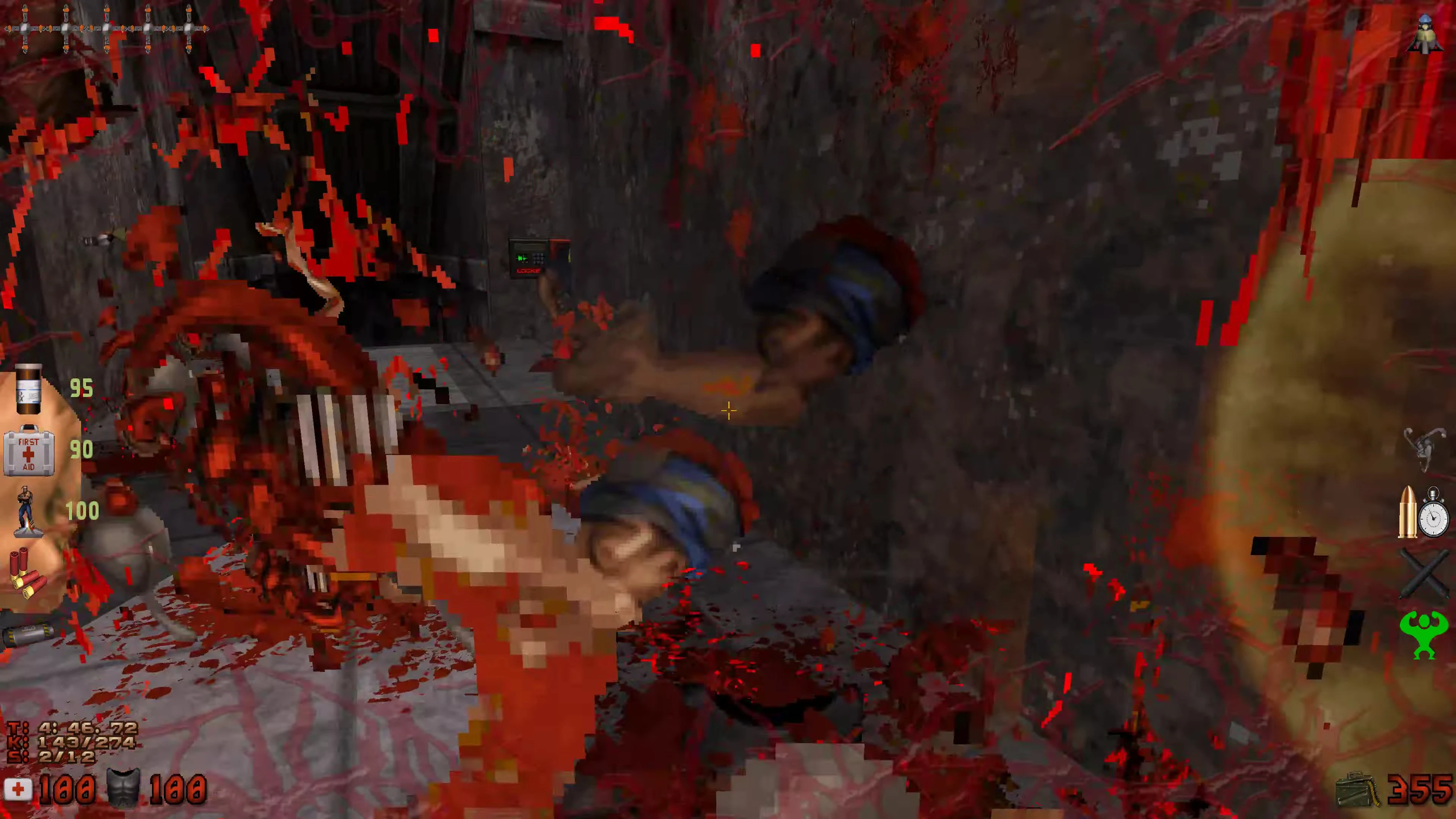 Captura de pantalla mostrando gore pixelado y pelea en un pasillo oscuro del mod Duke Nukem 3D Savior of Babes