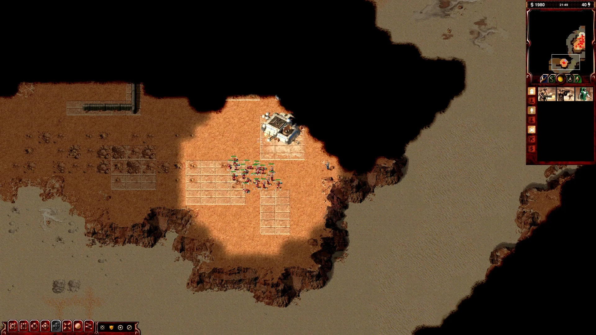 Zrzut ekranu sceny walki z jednostkami piechoty i strukturą bazy w Command & Conquer Tiberian Dawn na silniku OpenRA
