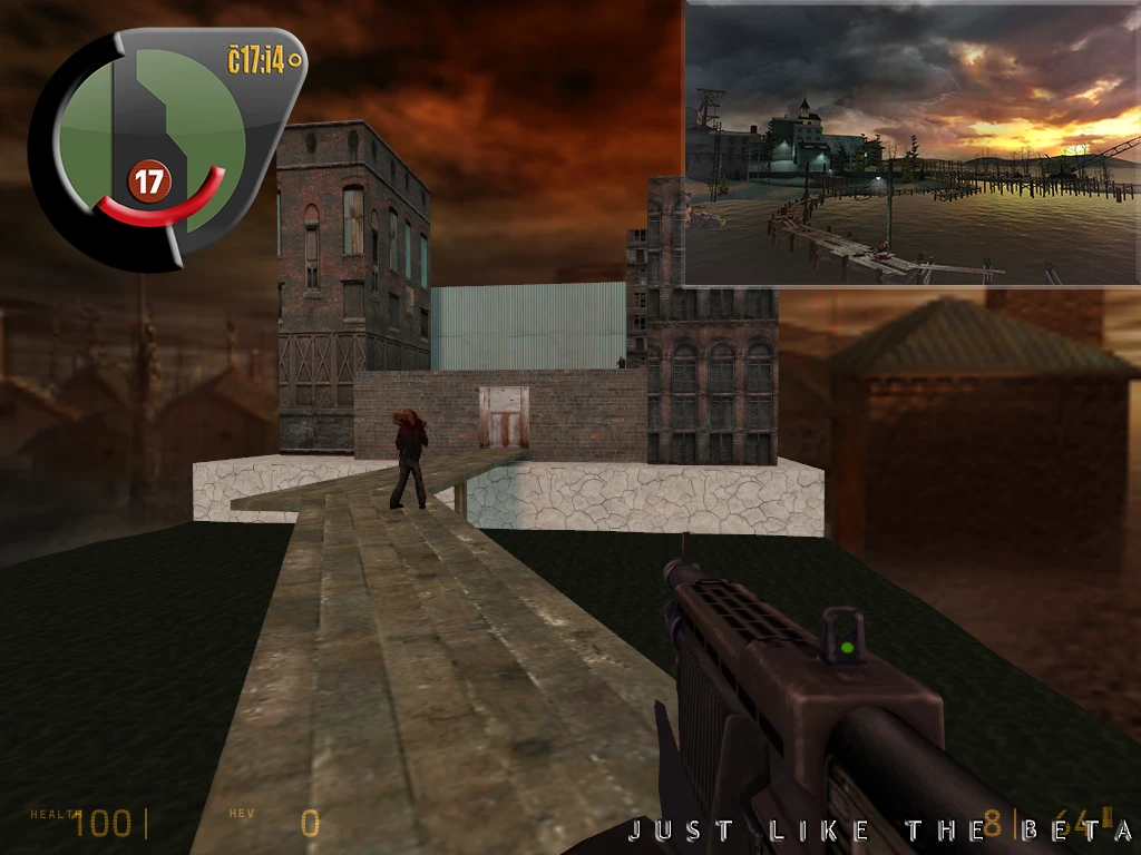 Erste-Person-Ansicht aus Half-Life 2 Beta Minimalist Mod mit Charakter auf schmaler Brücke und dunklen städtischen Gebäuden