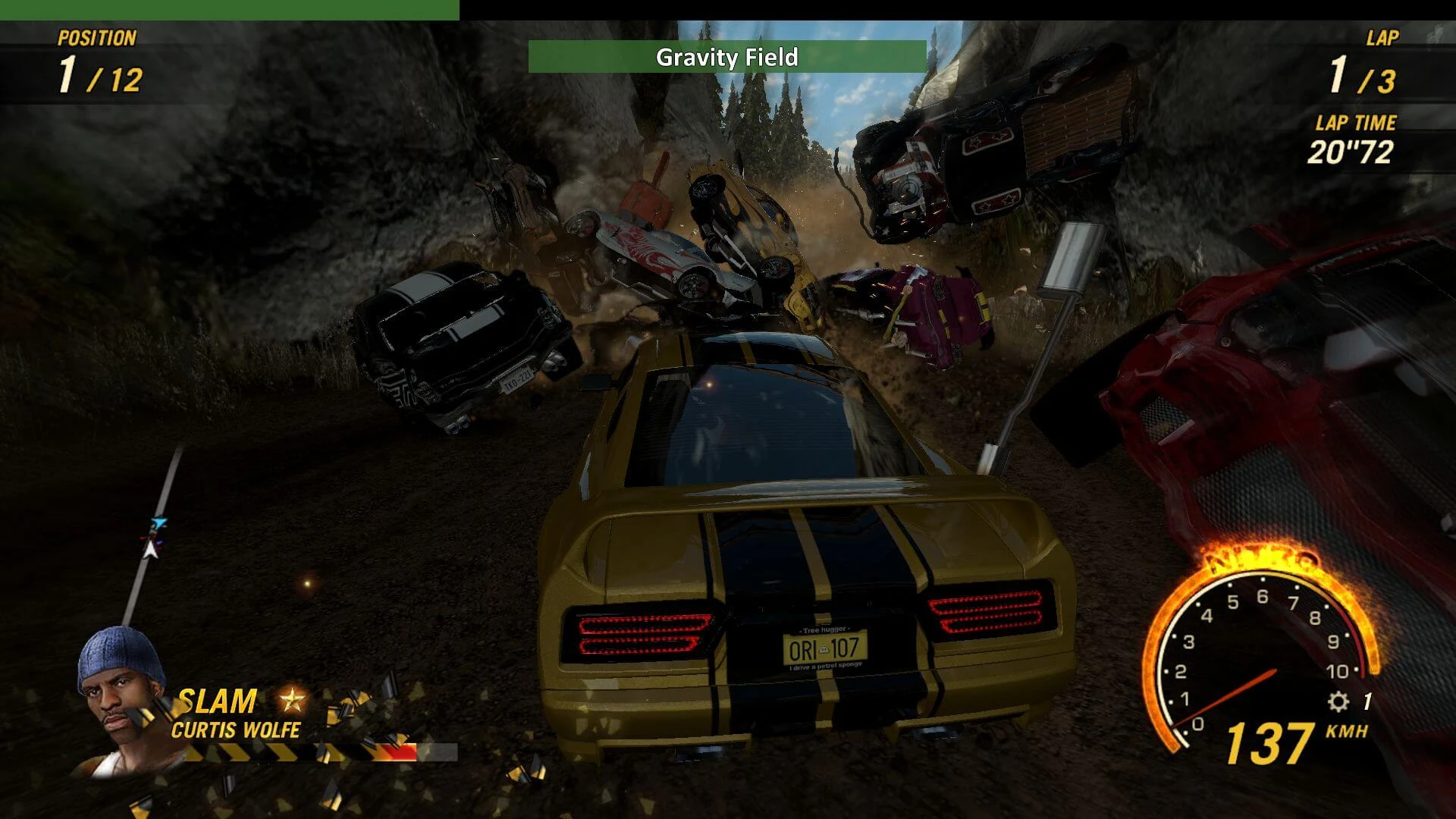Mehrere Autos kollidieren in einem Bergtunnel während eines Rennens in ZMenu FlatOut UC + Chaos Mod