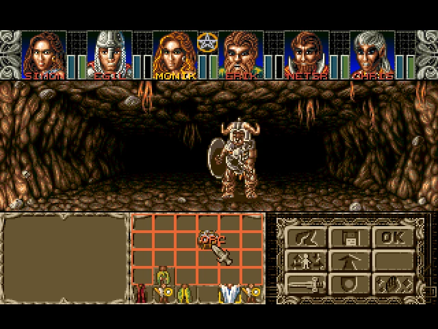 Jugabilidad de Ambermoon 1993 mostrando un guerrero en una cueva con retratos de personajes y cuadrícula de combate