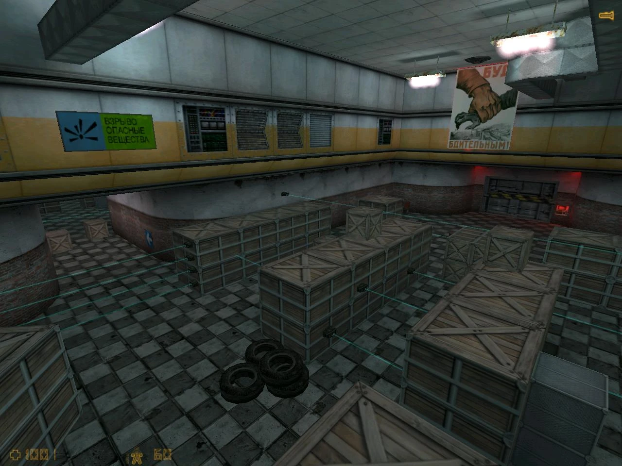 Вид интерьера склада из мода Half-Life с деревянными ящиками и лазерной охраной