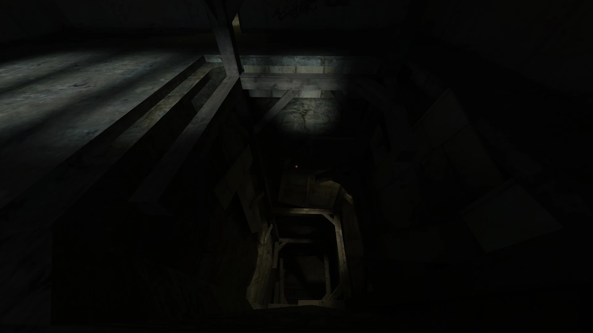Слабо освещенный деревянный шахт, уходящий в темноту с балками в Half-Life 2 Classic