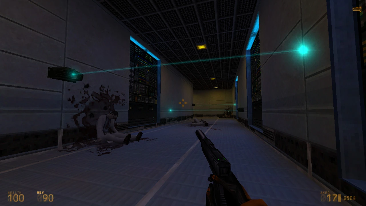 Напряженная сцена в коридоре из Half-Life MMod: игрок держит оружие, видны тела и лазеры безопасности.