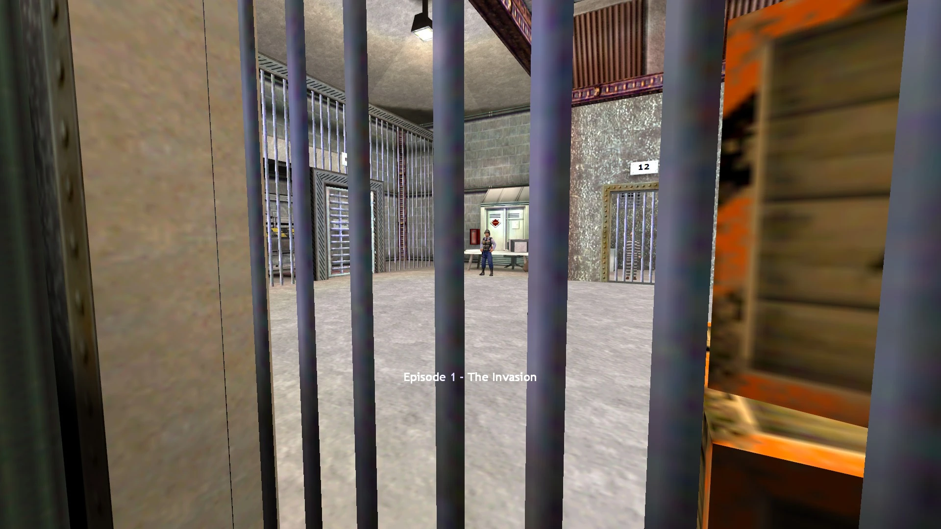 Вид через тюремні ґрати з охоронцем і камерами в моді Half-Life 1998