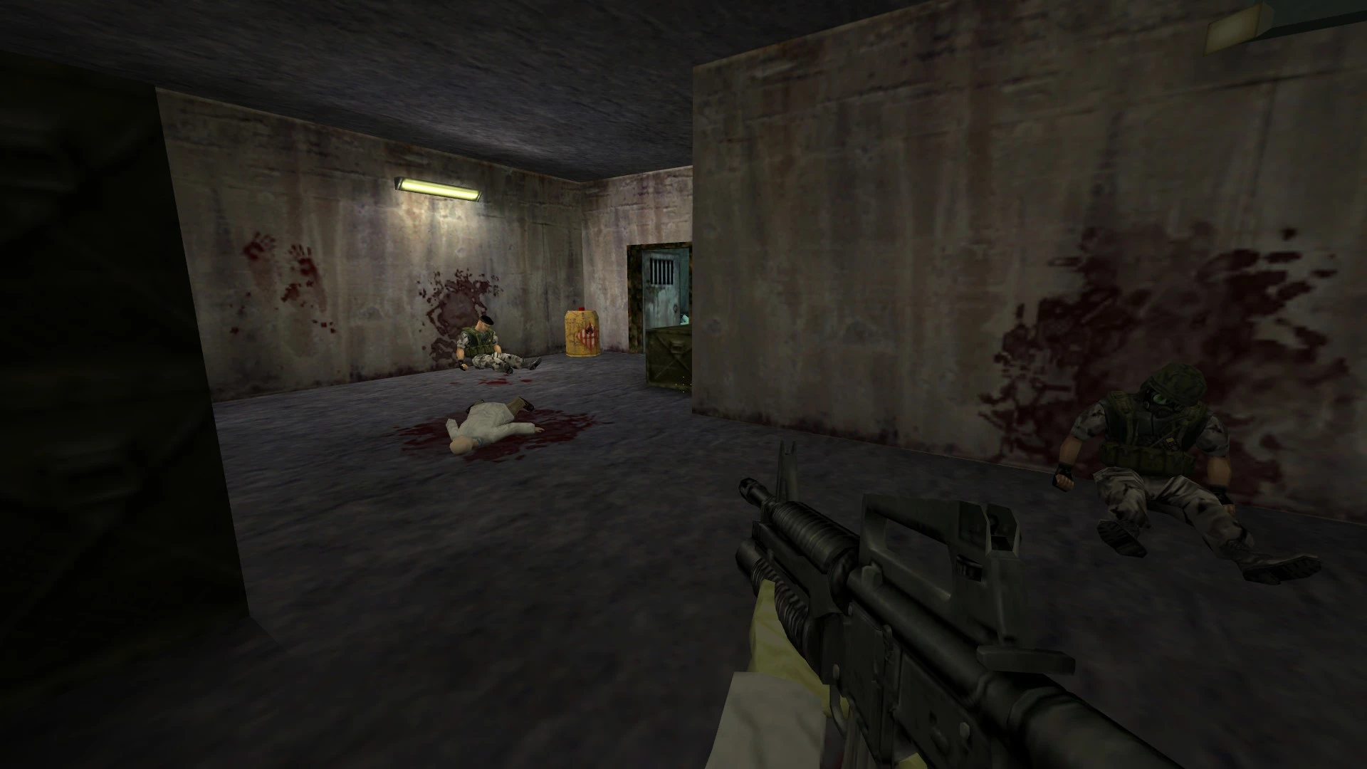 Erste-Person-Sicht eines bewaffneten Charakters in einem blutverschmierten Korridor mit gefallenen Soldaten im Half-Life Residual Point Mod