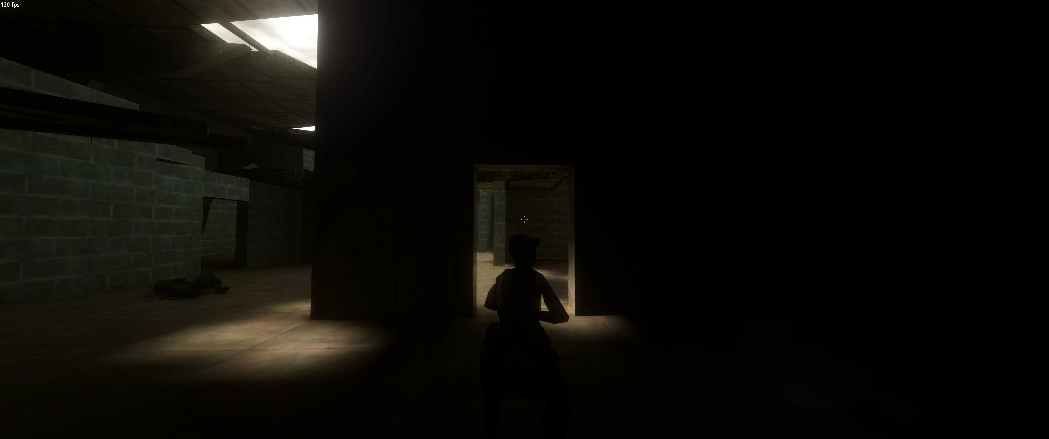 Captura del mod Hard - Life para Half-Life mostrando un personaje en sombra apuntando en interior industrial oscuro
