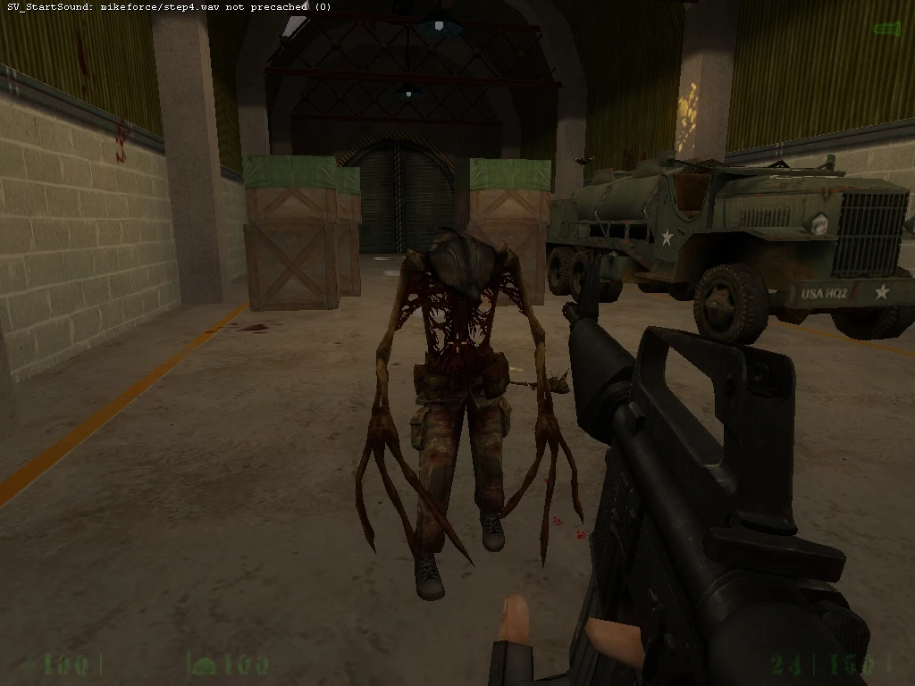Player aiming rifle at a humanoid monster with long claws inside a dimly lit warehouse in Half-Life mod
