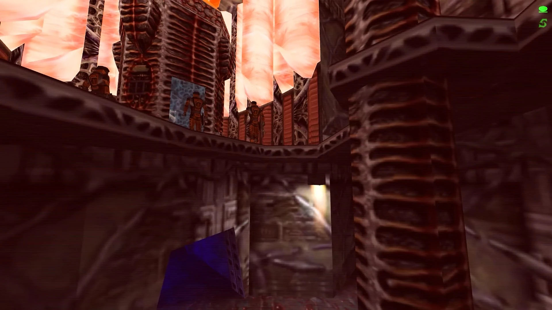 Ingame-Ansicht zeigt dunkle außerirdische Strukturen und humanoide Figuren im Half-Life Point of View Mod
