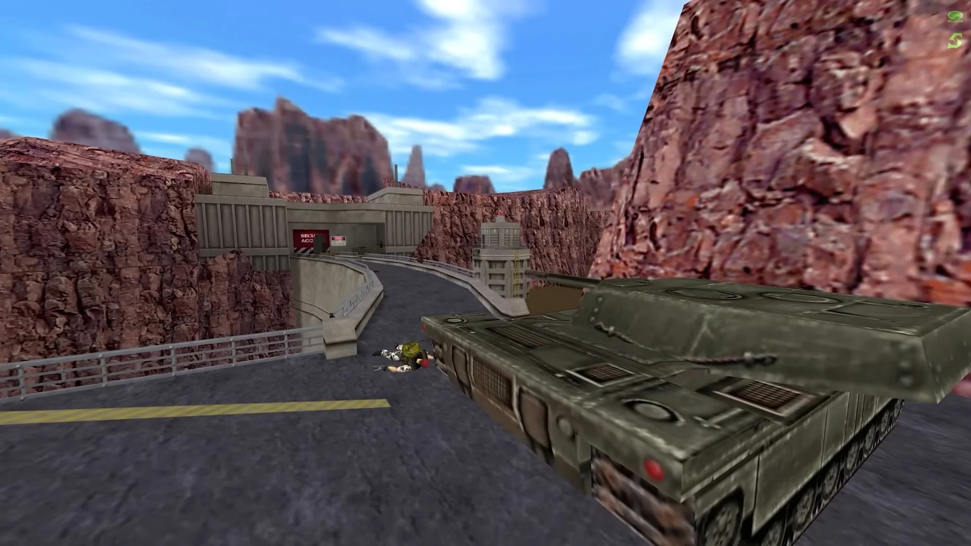 In-Game Screenshot vom Half-Life Mod Point of View mit Panzer auf Dammstraße und gefallenem Soldaten nahe Black Mesa Anlage