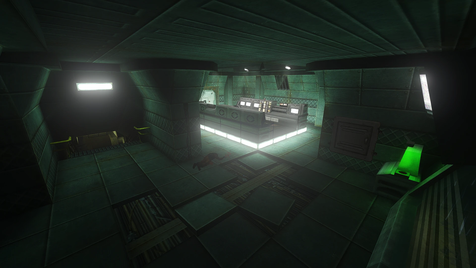 Schwach beleuchteter Industrie-Kontrollraum mit Computerpulten und einer Leiche auf dem Boden im Half-Life Solitary Echoes Mod