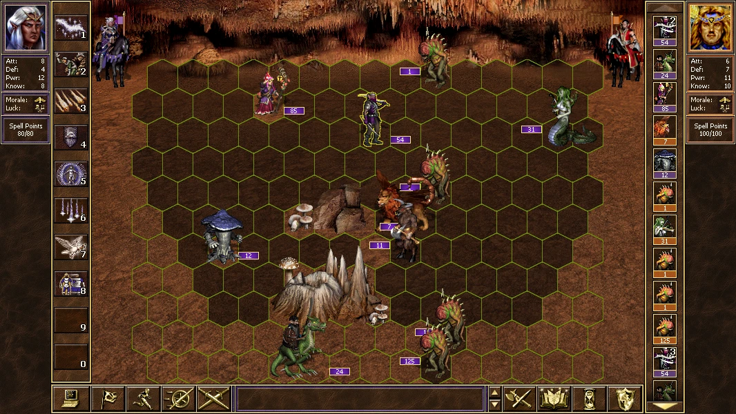 Rundenbasierter Kampf in Heroes of Might and Magic III auf Hex-Gitter mit verschiedenen Kreaturen und Helden