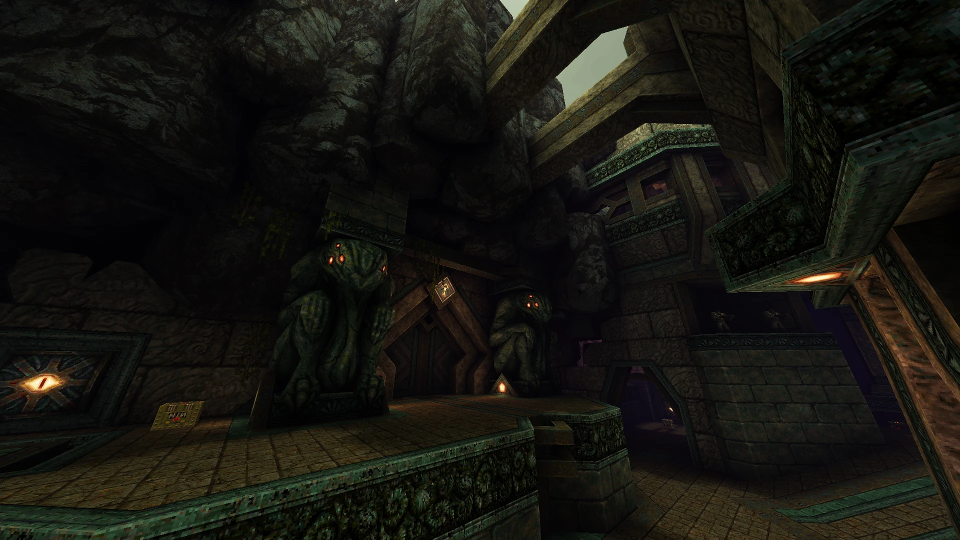 Captura de un templo antiguo oscuro con estatuas de monstruos de ojos brillantes en el mod Quake Dwell