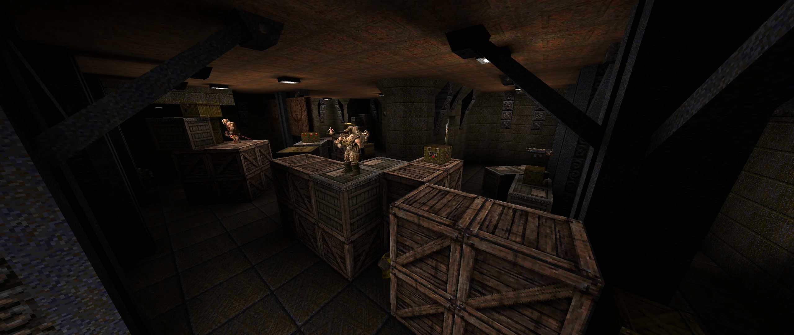 Captura del mod de Quake Epochs of Enmity con interior de almacén oscuro, cajas de madera y personajes armados